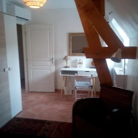 Swanara Holidays * Sarlat-la-Canéda