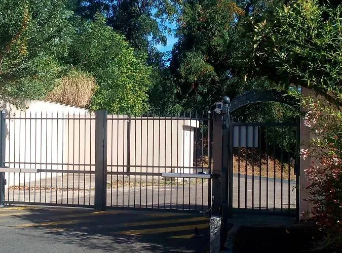 Swanara Holidays * Sarlat